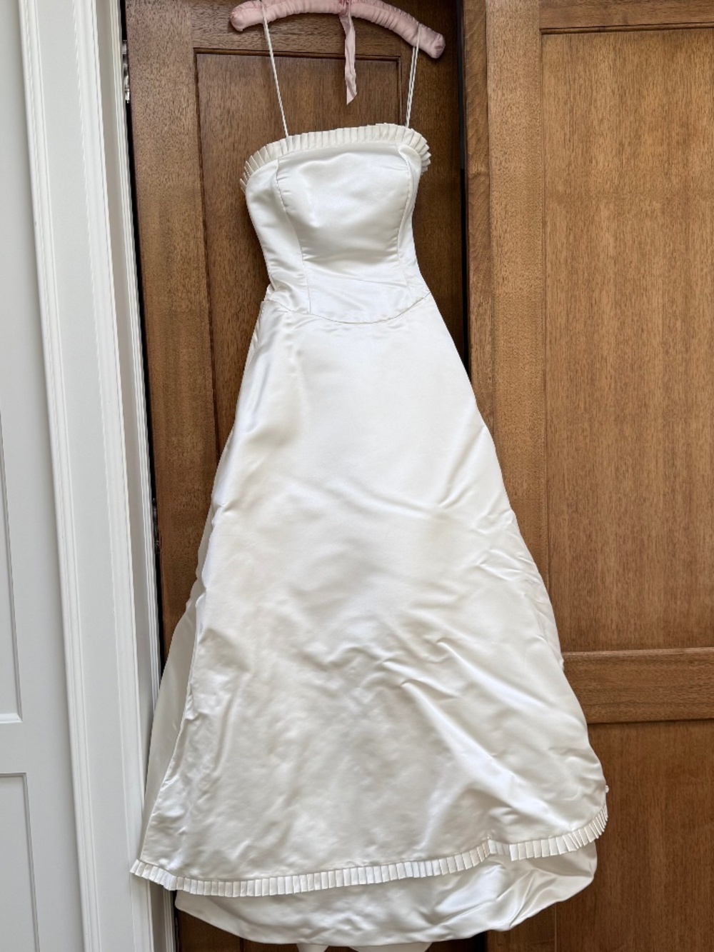 Carolina Herrera Ivory silk wedding gown